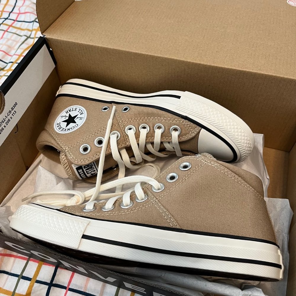 Converse Chuck Taylor All Star Madison Mid-Top Sneaker - Women's